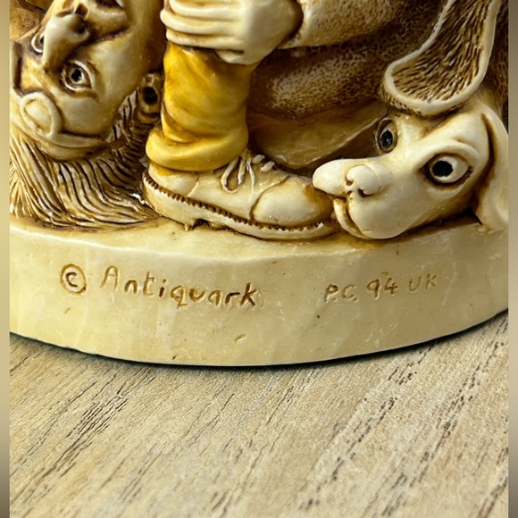 Trinket Box Harmony Kingdom "Mad Dogs & Englishmen" Antiquark 94 UK W/out Box - Picture 11 of 13